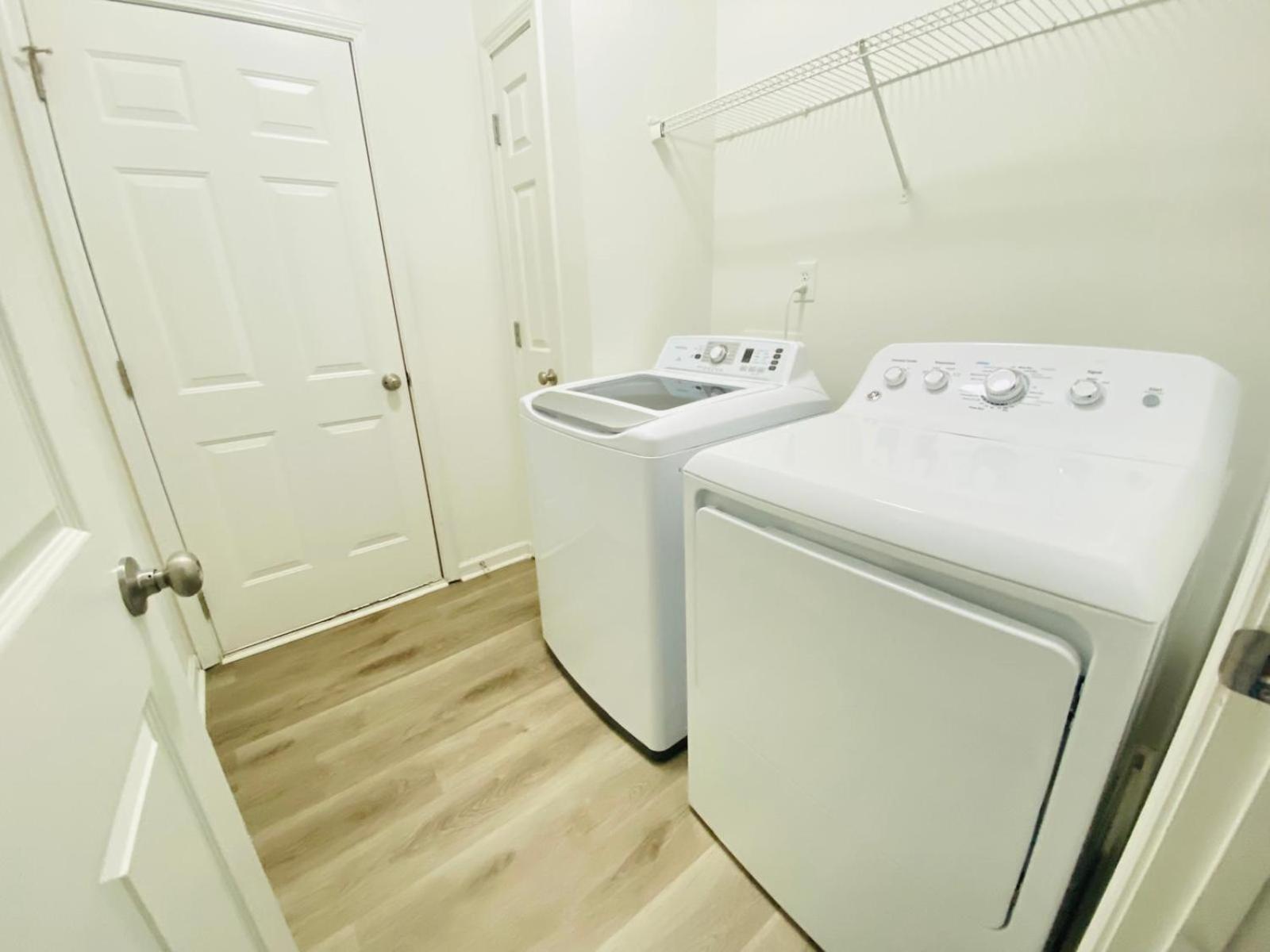Private Room & Bathroom Close To Downtown ראלי מראה חיצוני תמונה