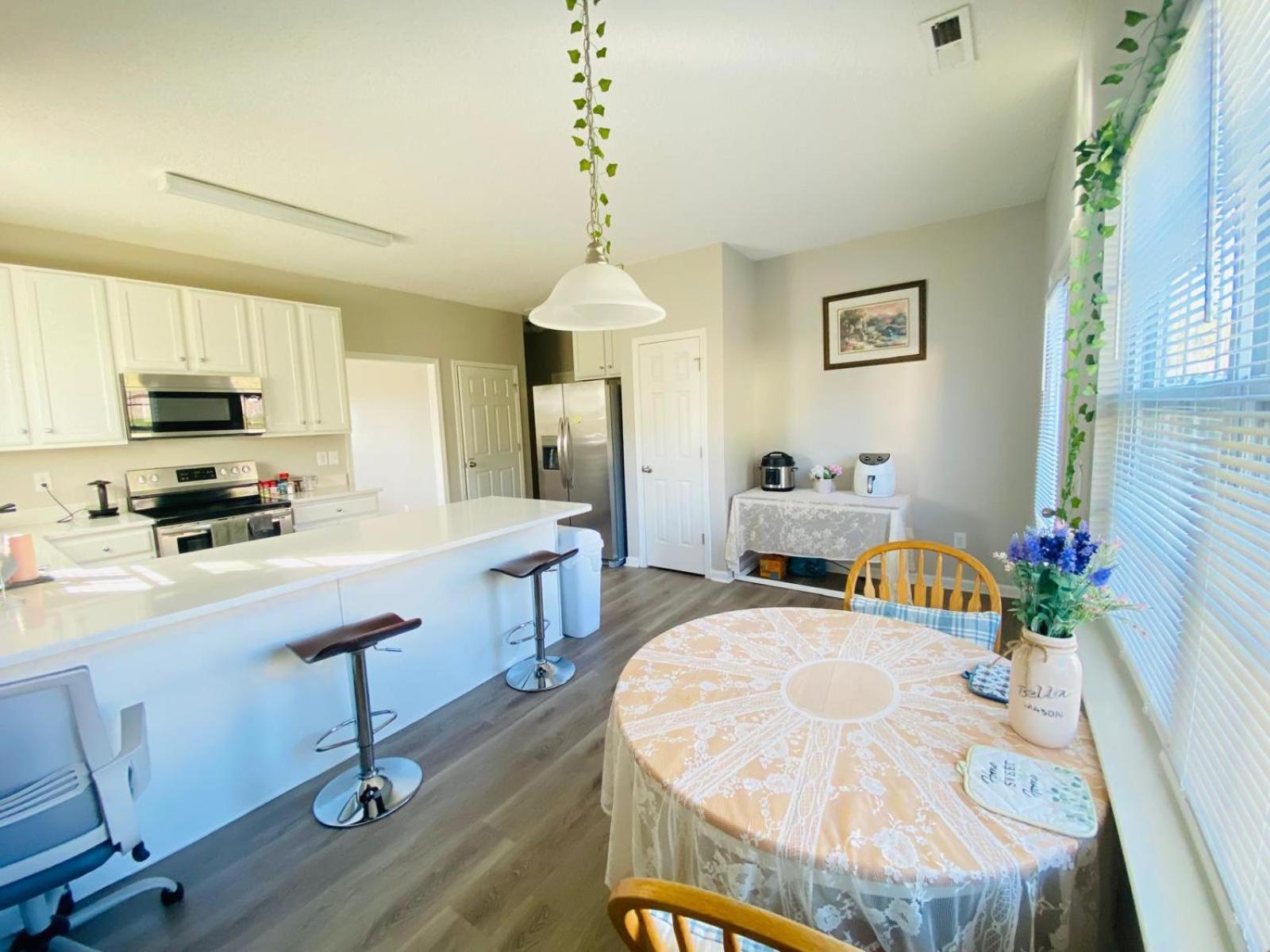 Private Room & Bathroom Close To Downtown ראלי מראה חיצוני תמונה